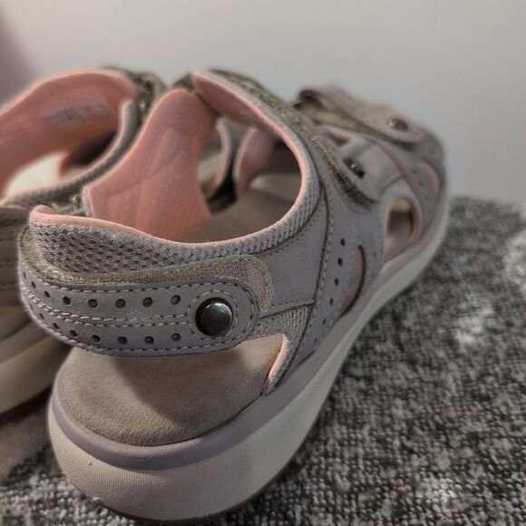 SAS Sandals Taupe Embark Women’s Size 8 N Suede Hook Loop Comfort Walking - Picture 5 of 8